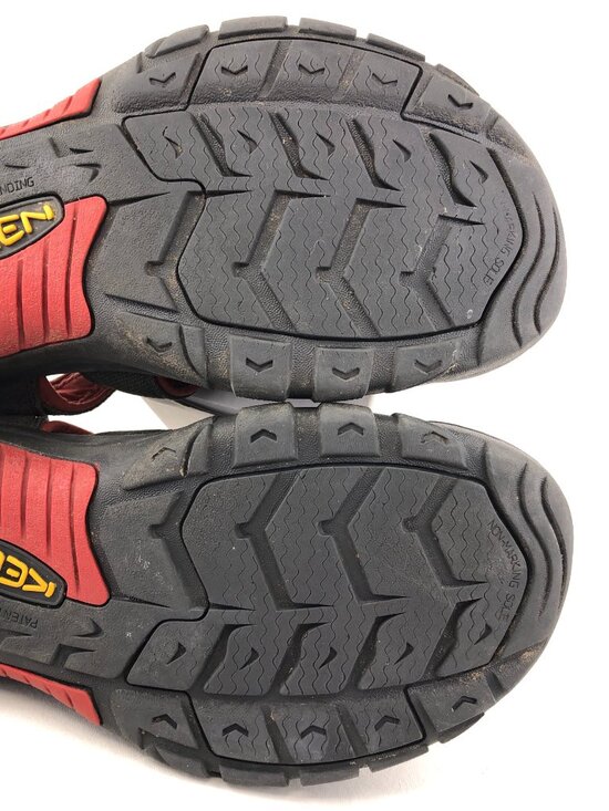 Sandals_&_Flip_Flops